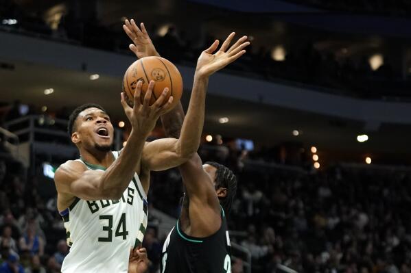 Pull giannis top antetokounmpo
